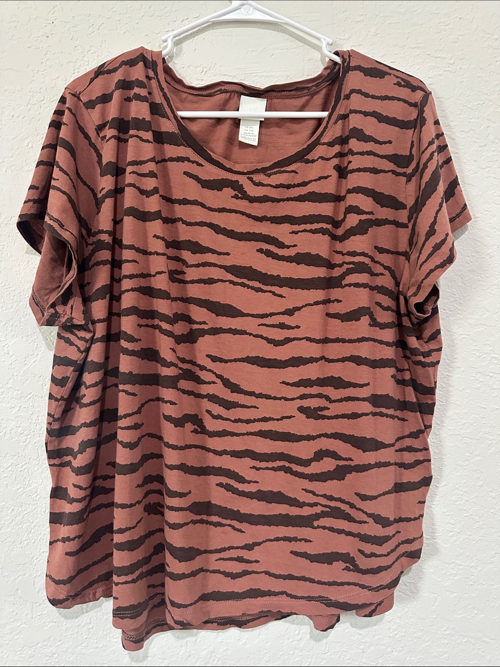 H&M Rust Tiger-Stripe Short Sleeve Tee